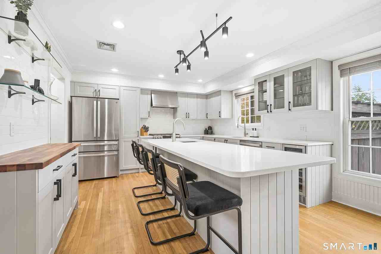 80 3rd Ave - Photo 7 of 40