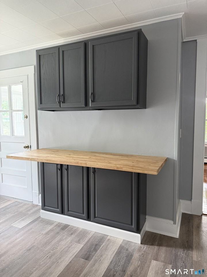 231 N Main St - Photo 4 of 14