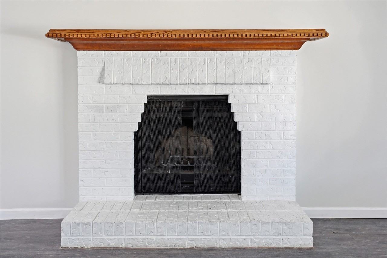 1224 Nw 92nd St - Photo 5 of 30