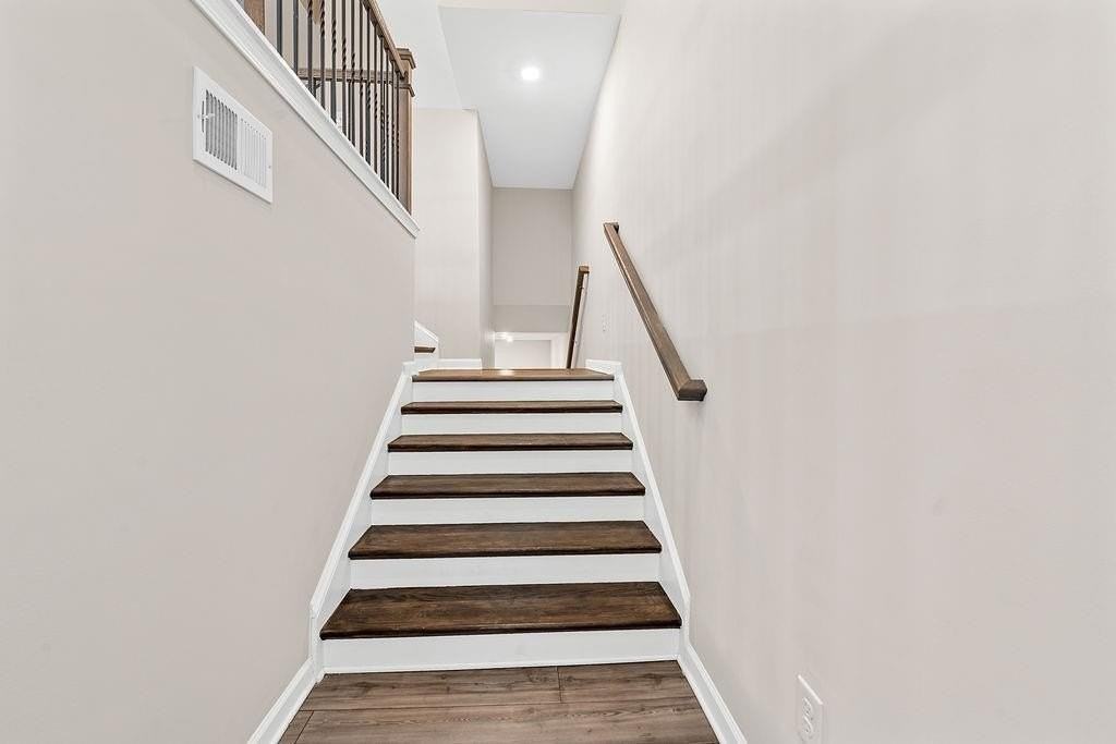 2247 Pink Hawthorn Dr - Photo 4 of 50