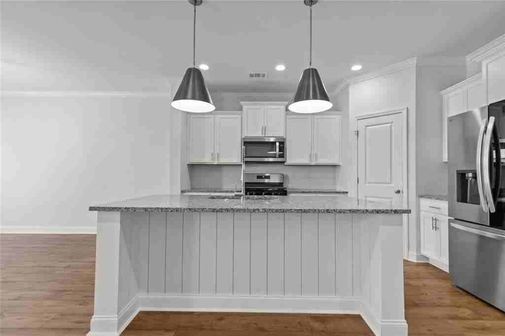 5125 Hillington Way - Photo 5 of 38