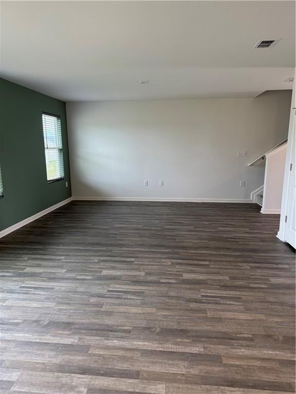 128 Oxford Ln - Photo 4 of 9