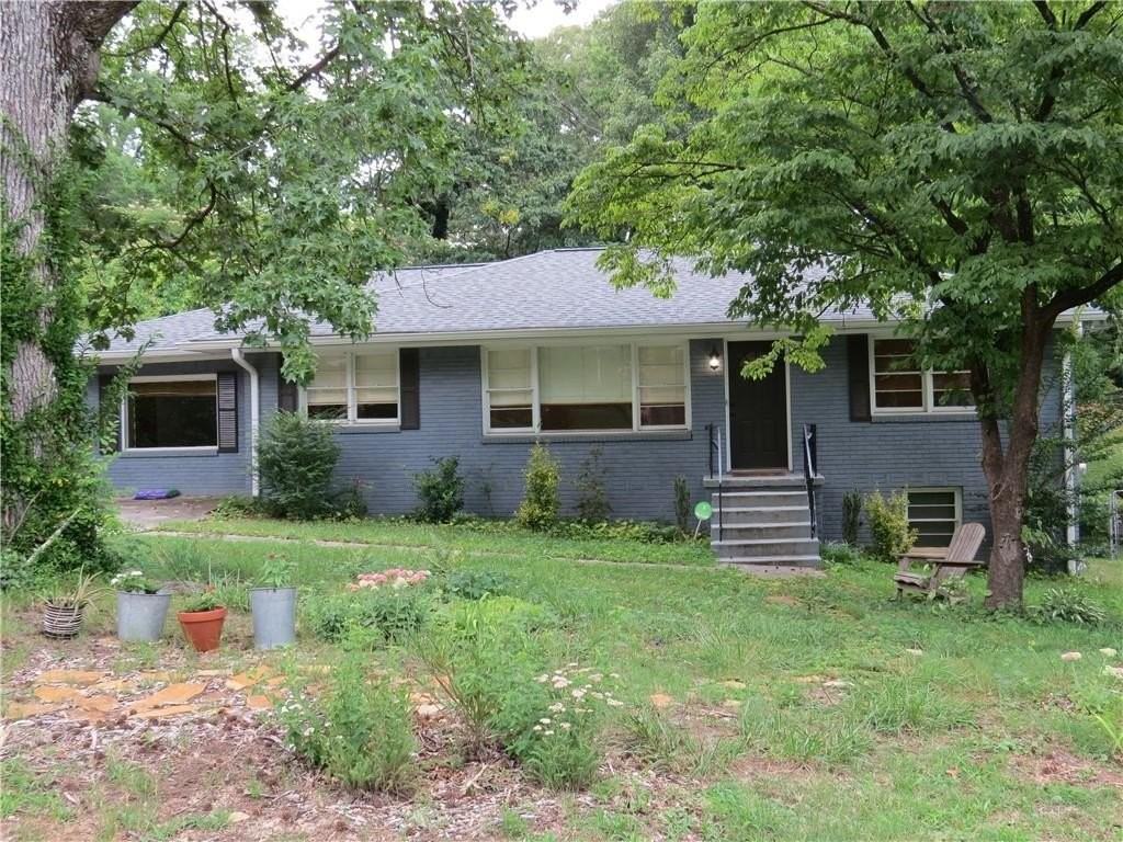 1570 Van Epps St Se - Photo 2 of 17