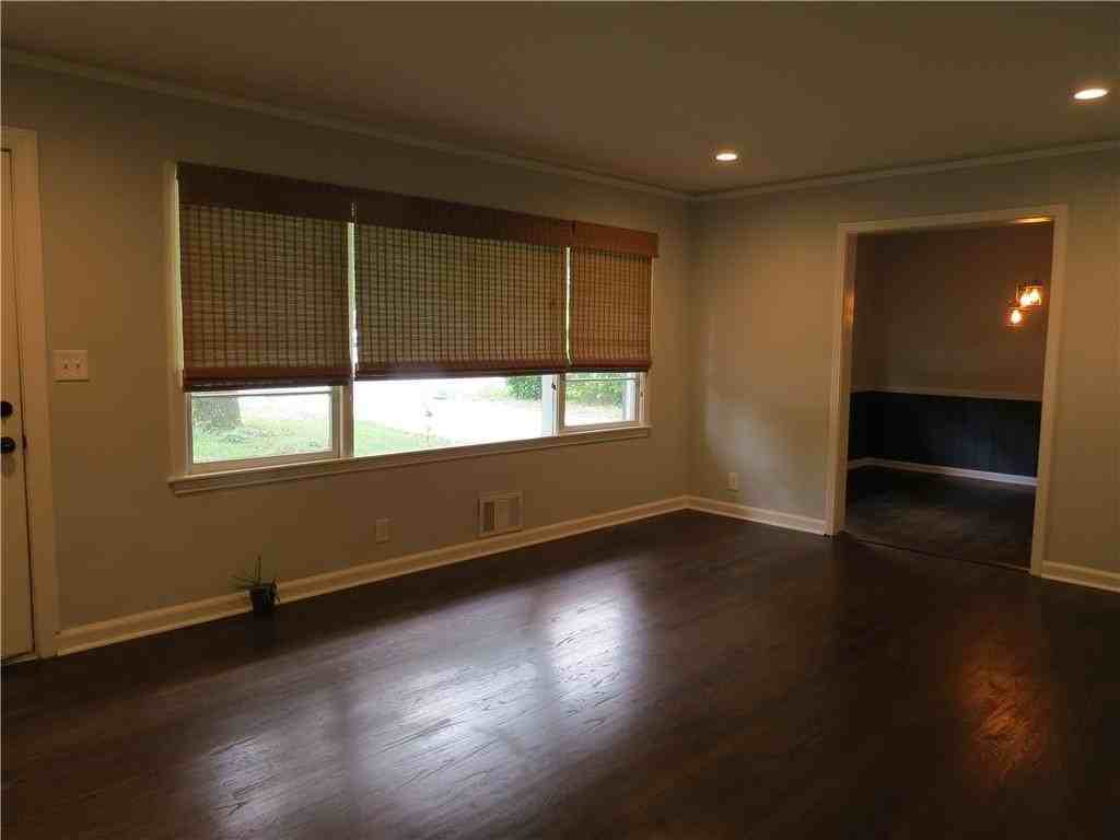 1570 Van Epps St Se - Photo 3 of 17