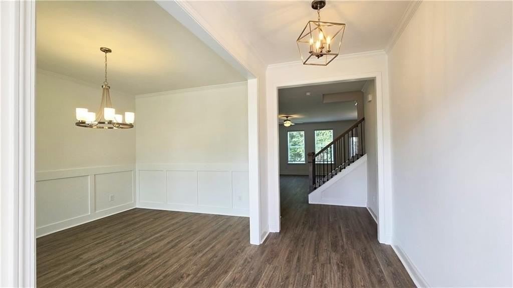 7372 Rocklin Ln - Photo 4 of 33