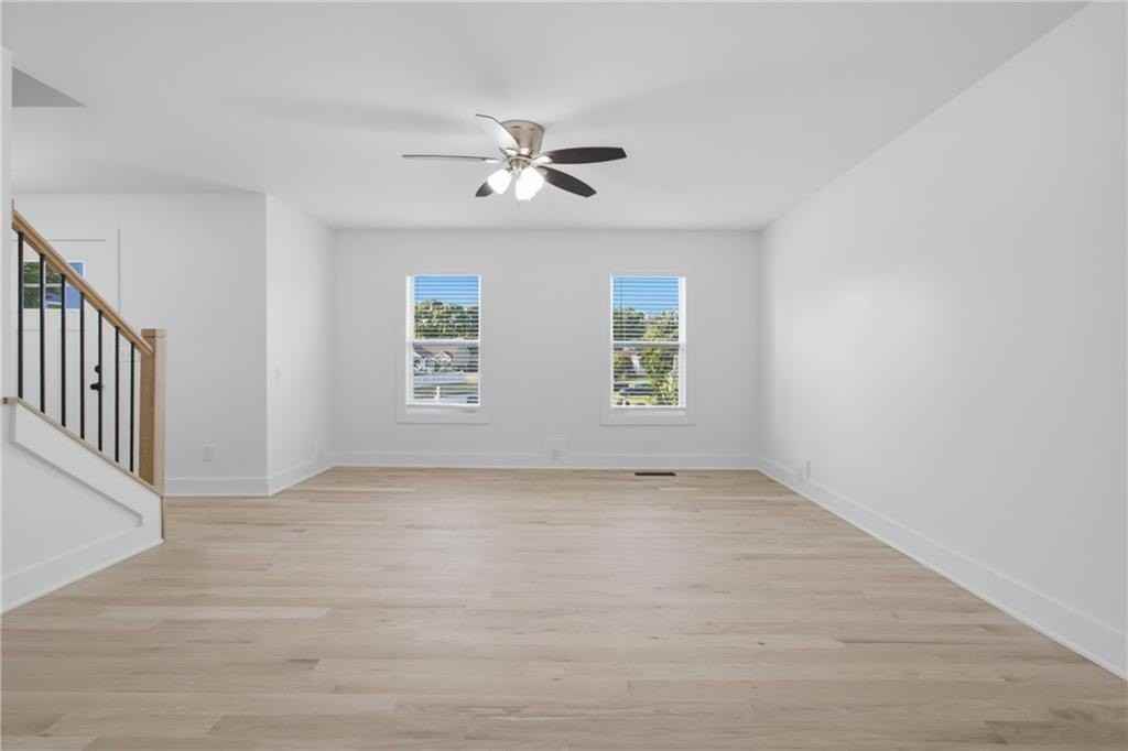 230 Pinebridge Ct - Photo 4 of 45