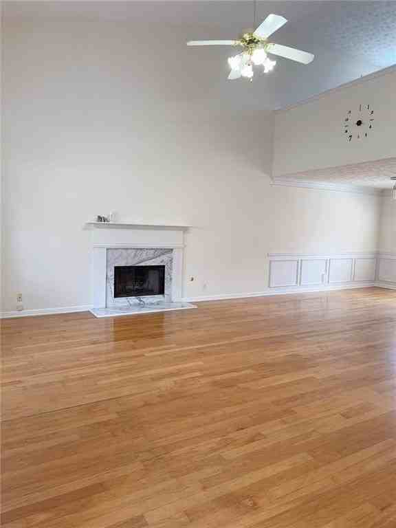 5045 Saddle Bridge Ln - Photo 3 of 20