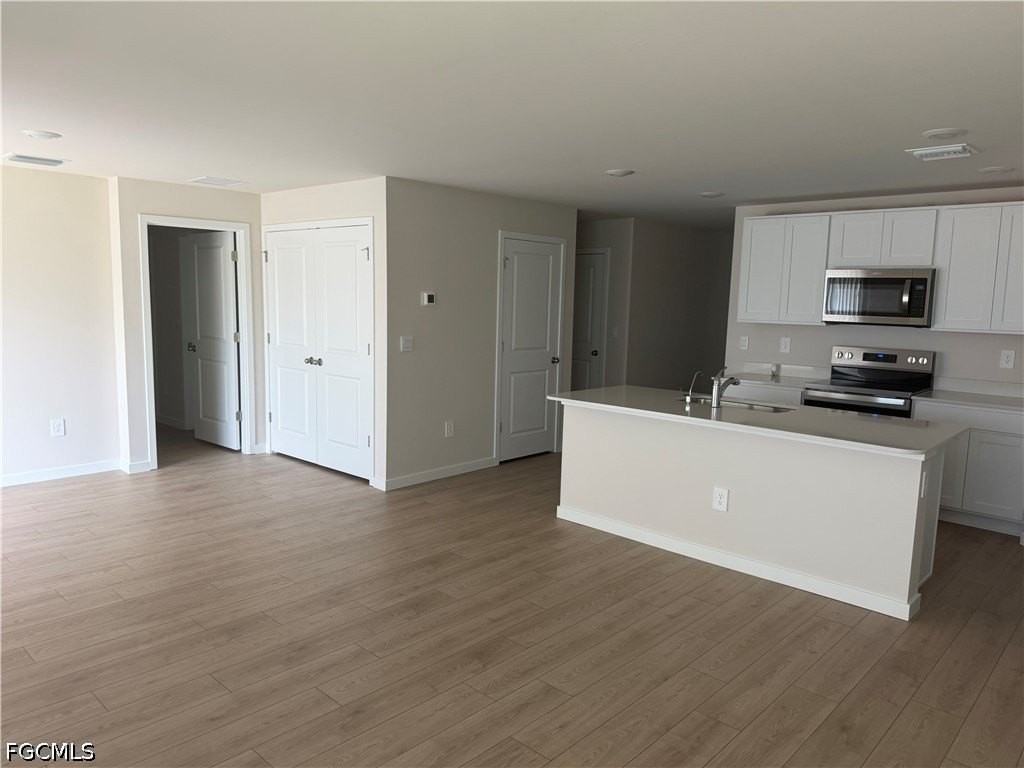 1106 Ne 39th Ter - Photo 3 of 14