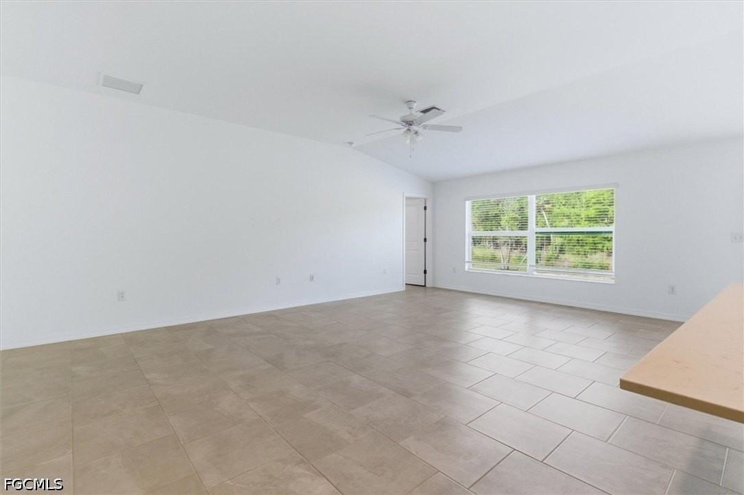 3911 Treasure Oak Way - Photo 4 of 29