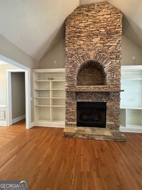 207 Lakeview Ct - Photo 2 of 18