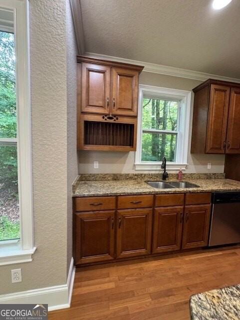 207 Lakeview Ct - Photo 7 of 18