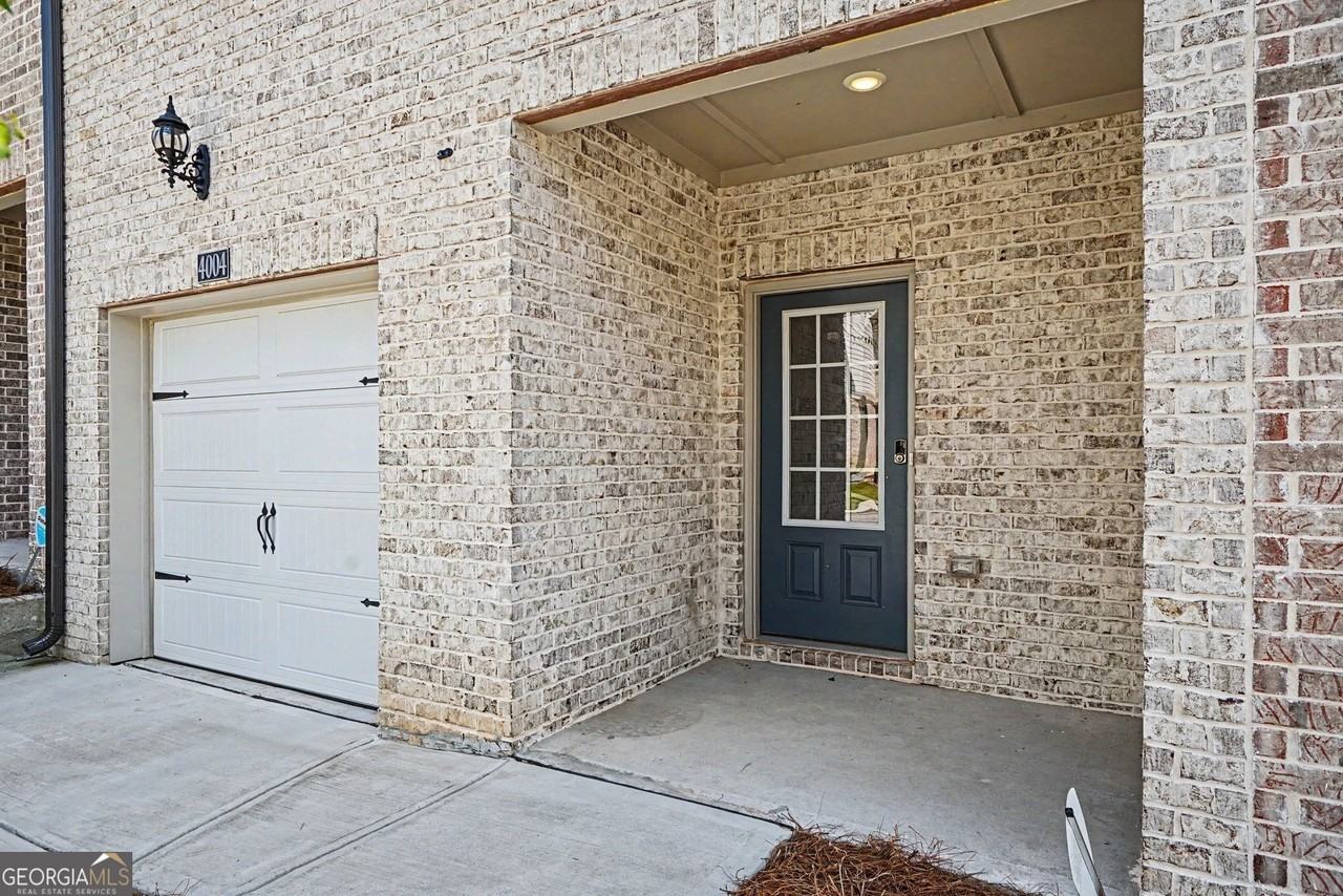 4004 Holland Grove Rd - Photo 5 of 32