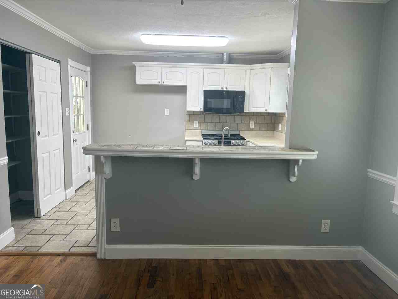 2829 Maple Rd Se - Photo 6 of 25