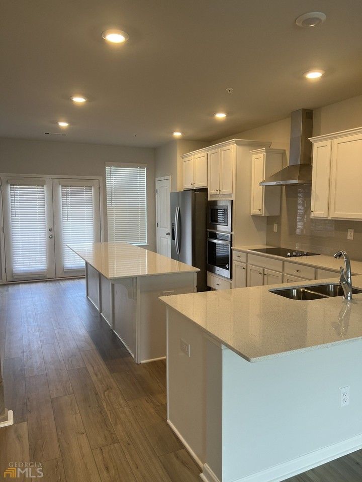 225 Cobalt Dr - Photo 4 of 18