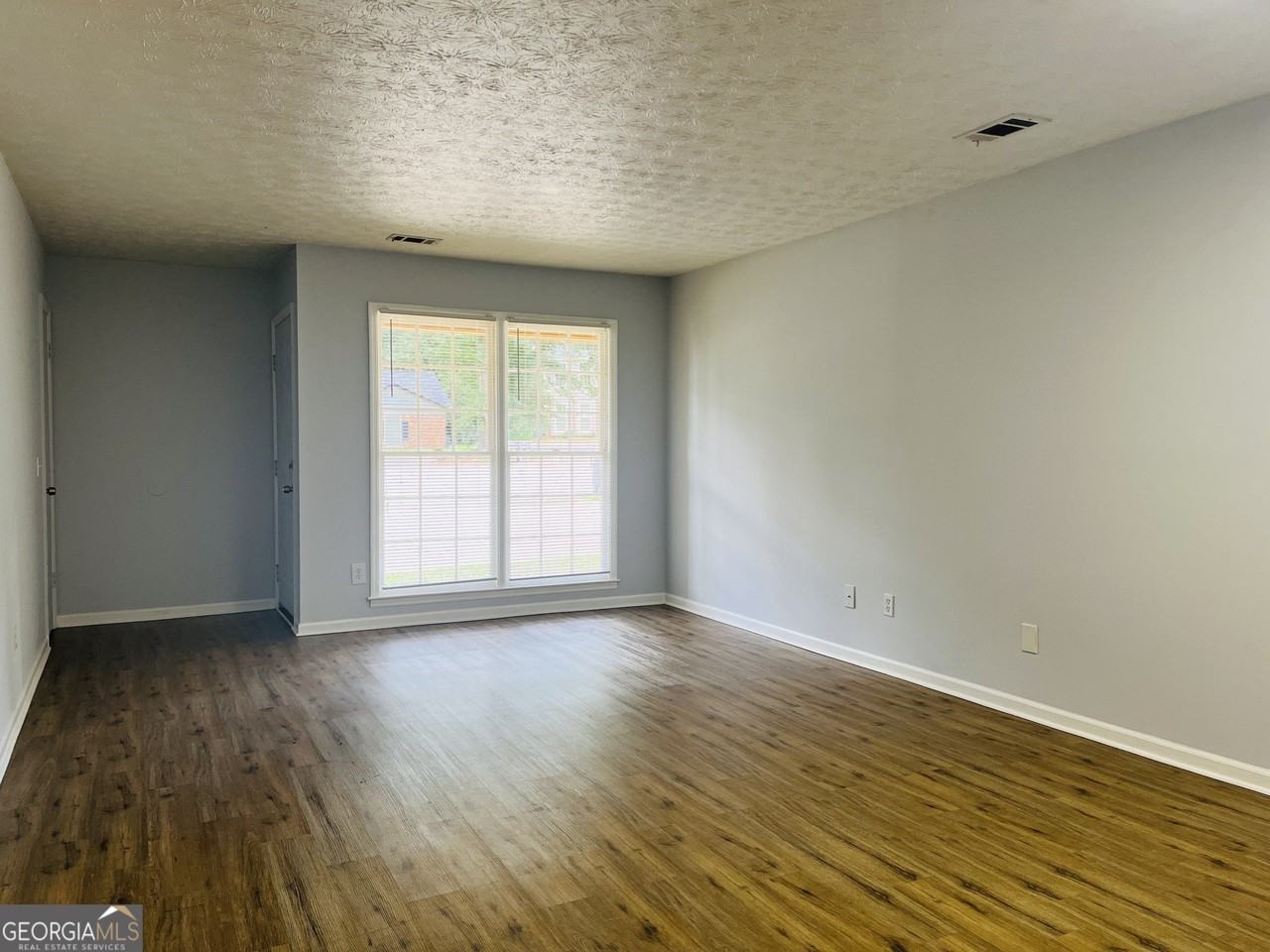 104 Peachtree Ct #A - Photo 3 of 23