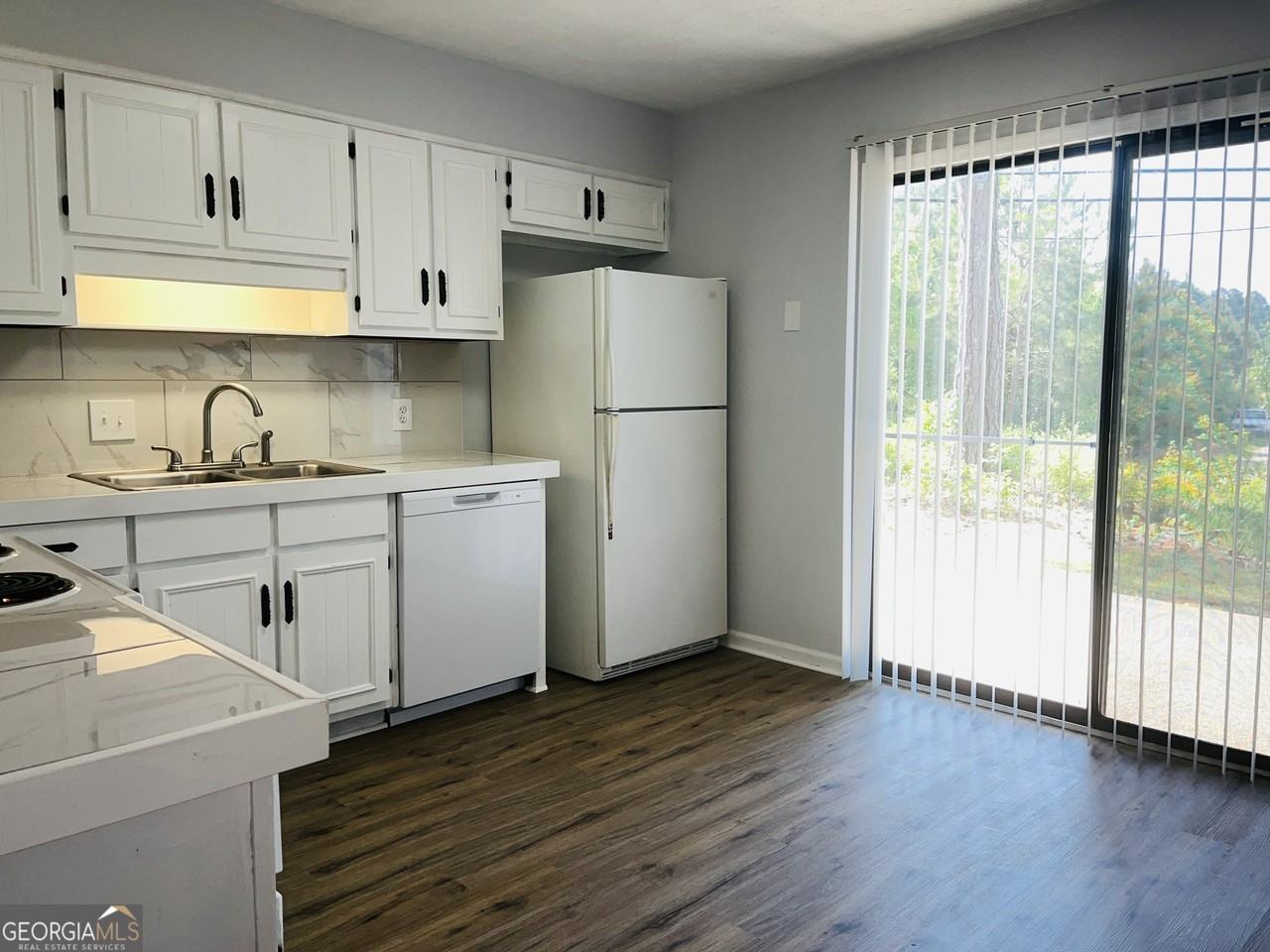 104 Peachtree Ct #A - Photo 7 of 23