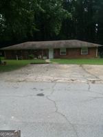 featured image of 112 Burkshire Ct #B