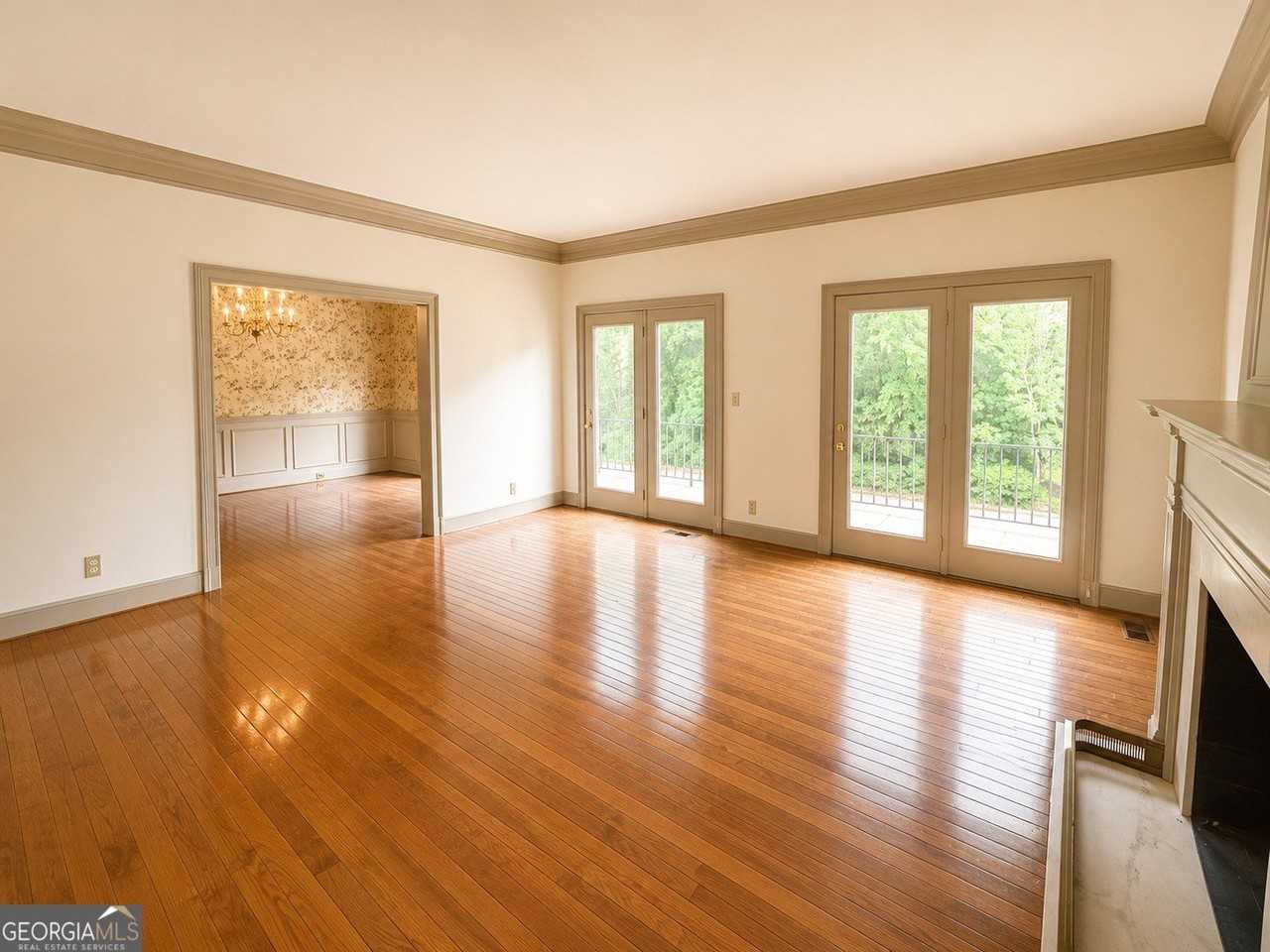 314 Broad St - Photo 7 of 19