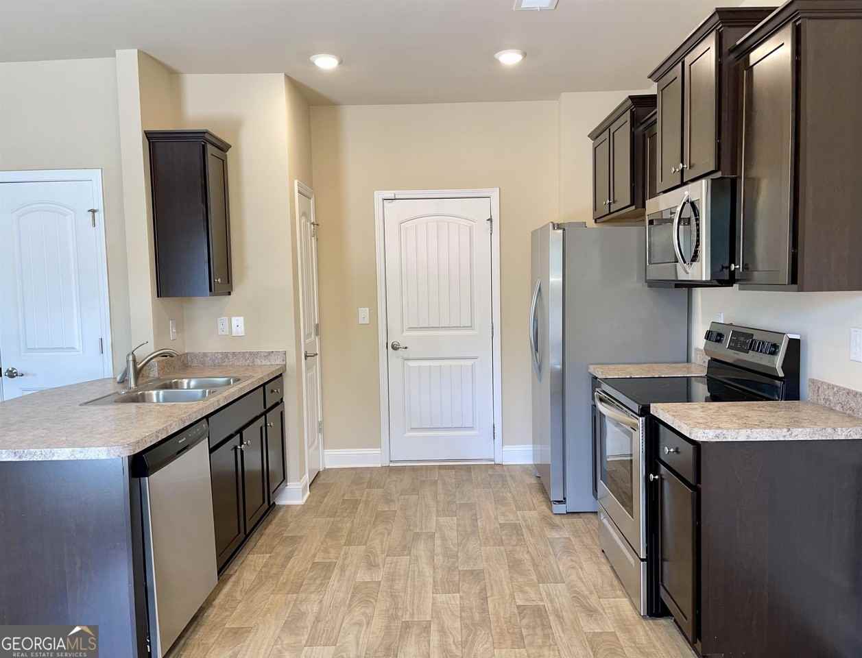 2651 Lovejoy Crossing Ln - Photo 6 of 19