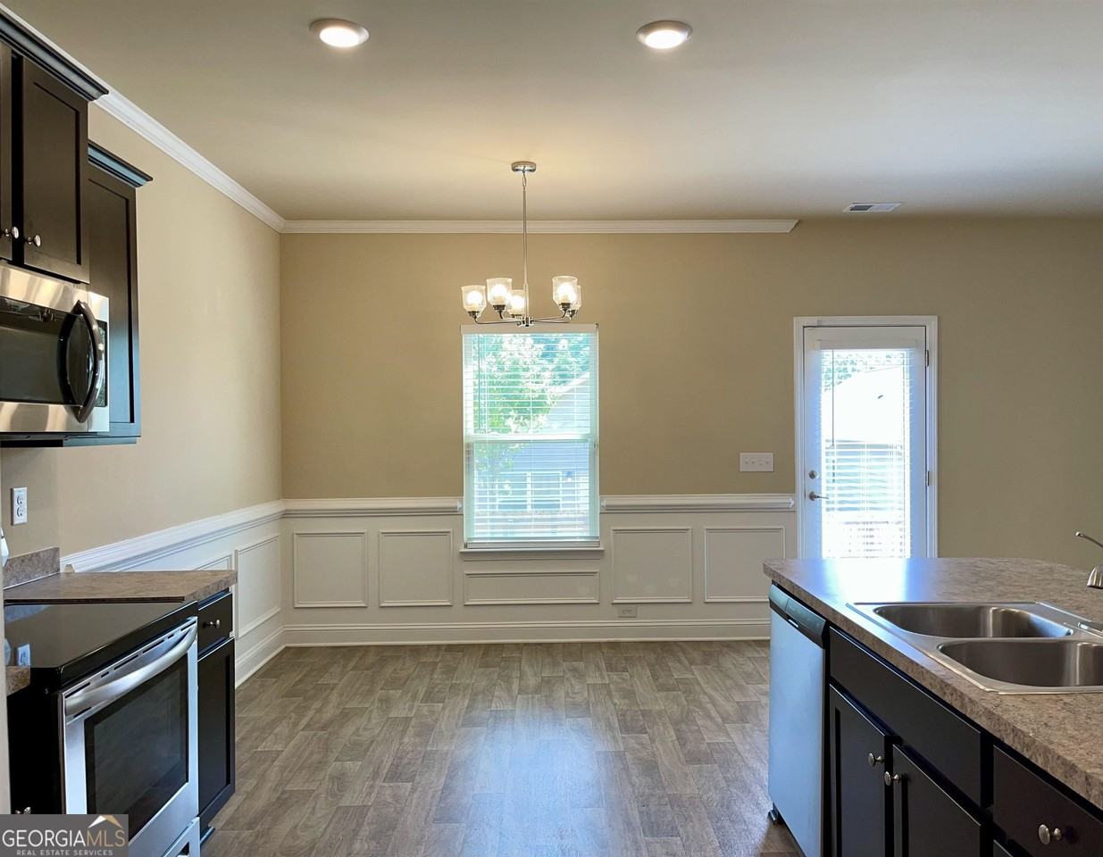 2651 Lovejoy Crossing Ln - Photo 7 of 19