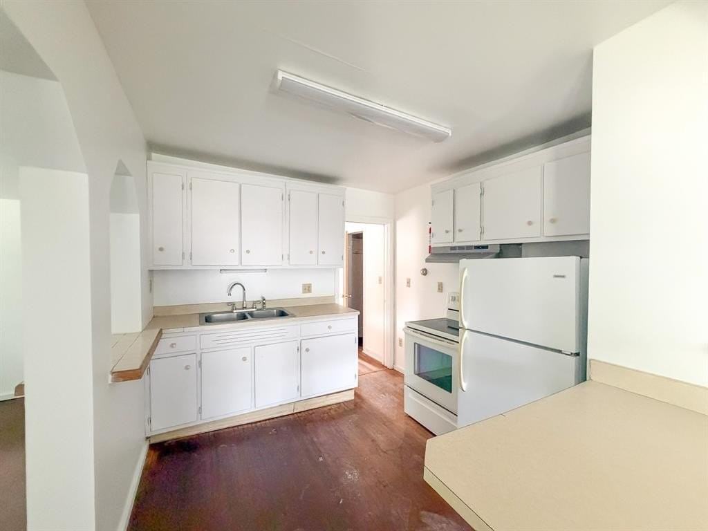 80 Main St - Photo 2 of 11