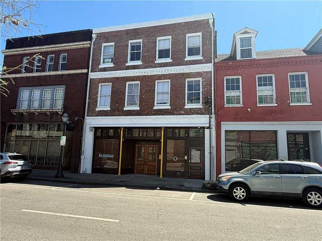 459 Dauphin St #D