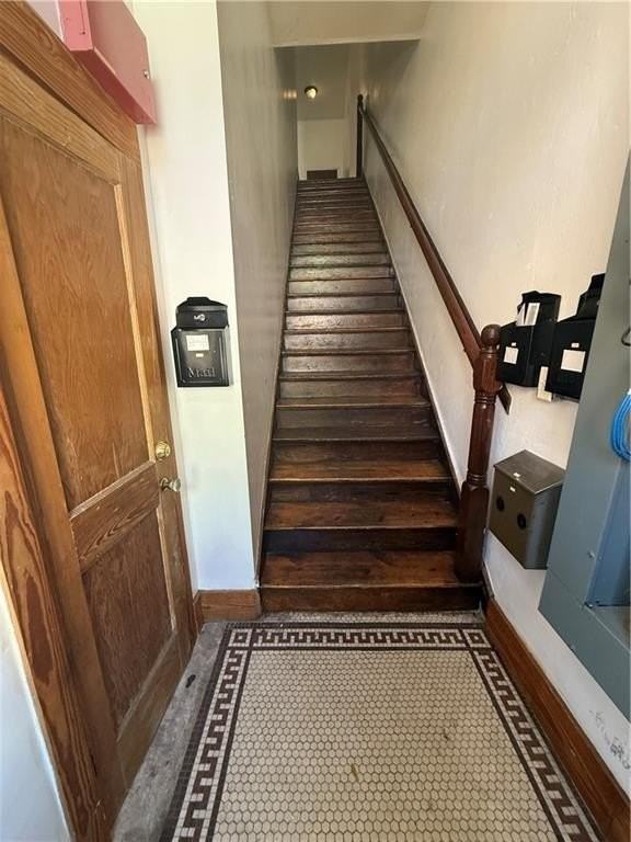 459 Dauphin St #D - Photo 3 of 23