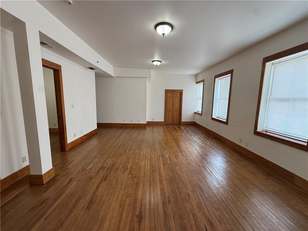 459 Dauphin St #D - Photo 4 of 23