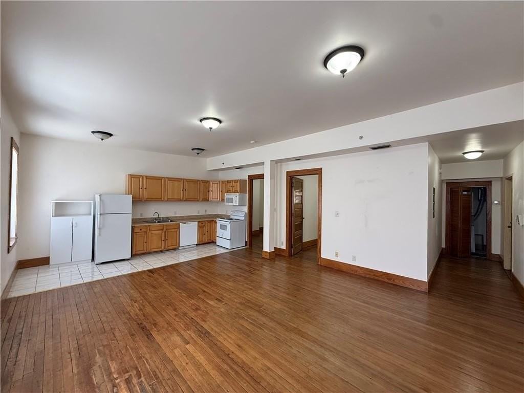 459 Dauphin St #D - Photo 7 of 23