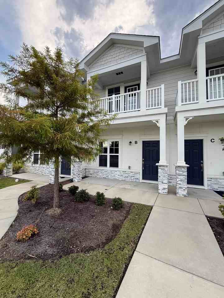 861 Maxine Ct ## 4b - Photo 2 of 35
