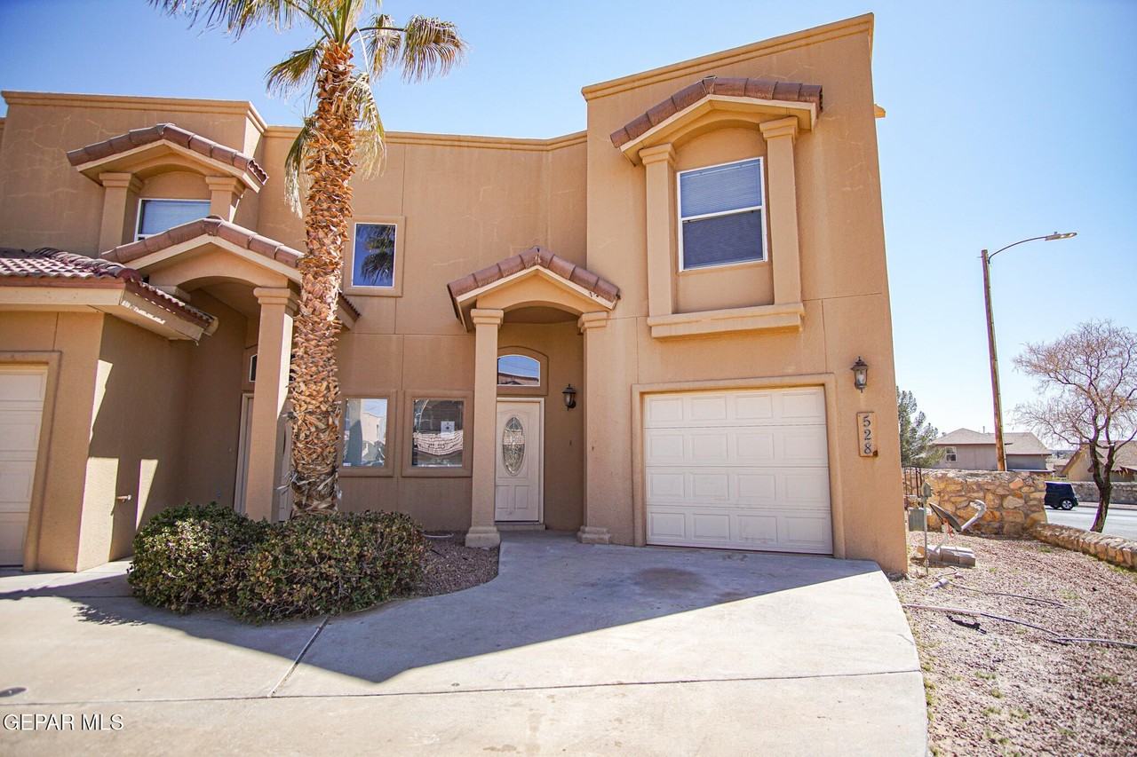 528 Green Village Ct #B - Photo 2 of 28