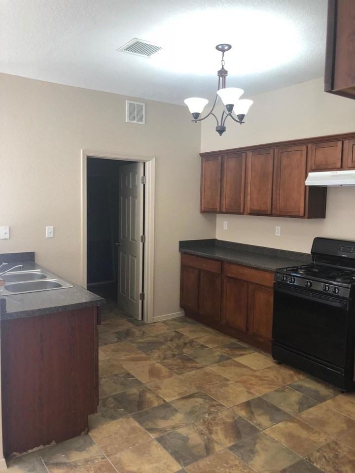 8944 Herbert St #B - Photo 5 of 25