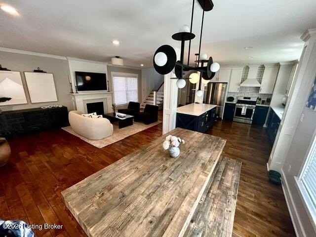 421 Macon Ave - Photo 2 of 9