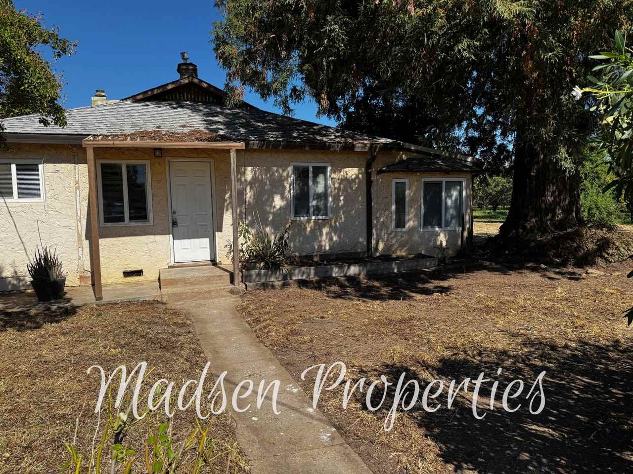 3156 Burdick Rd #1 - Photo 4 of 32
