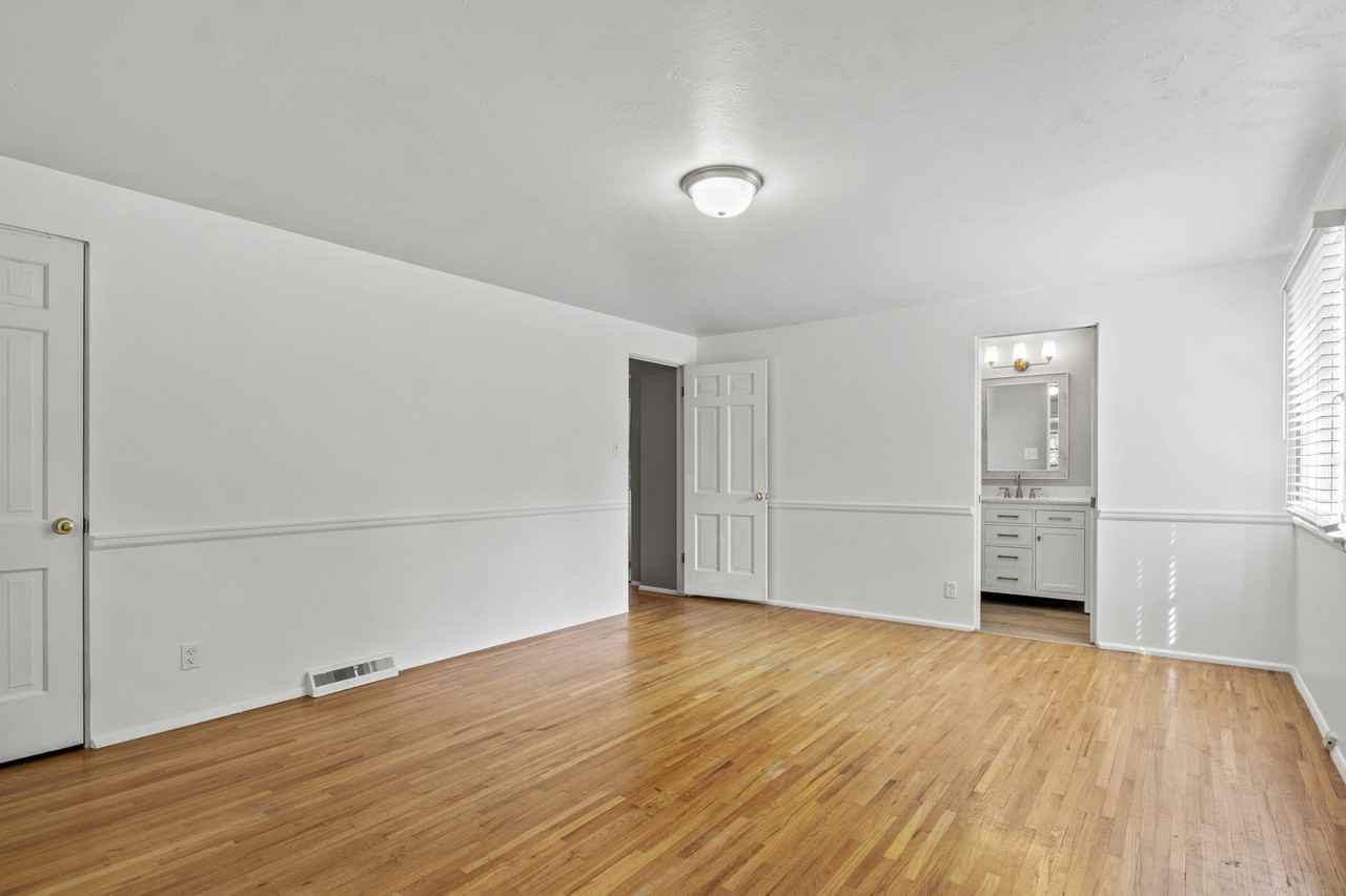 2912 Drakestone Dr #1 - Photo 7 of 10