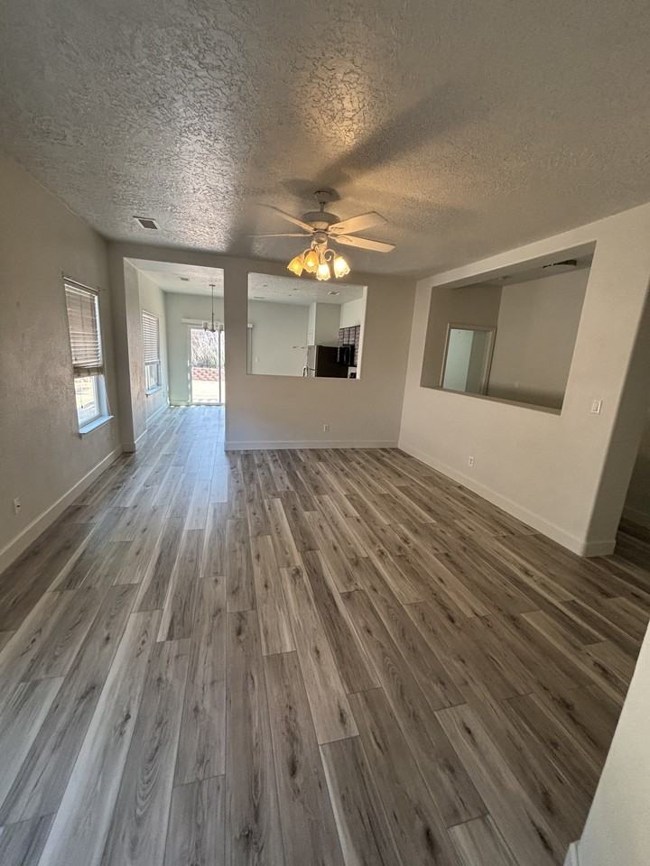 6601 Shiprock Dr Ne #1 - Photo 2 of 10