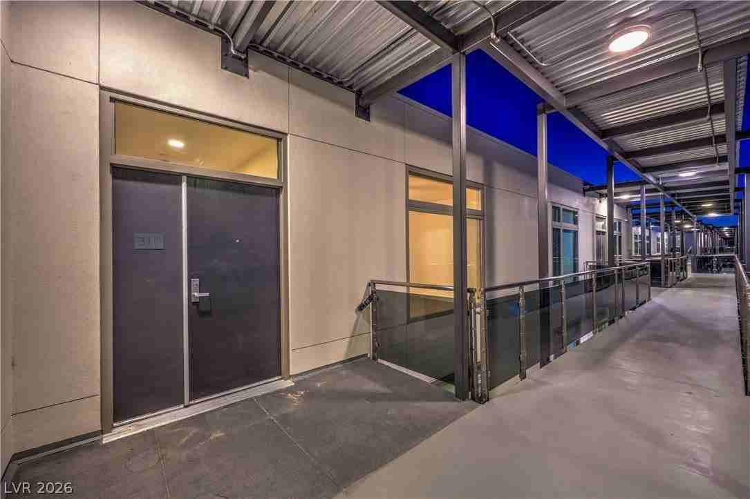 8925 W Flamingo Rd #312 - Photo 5 of 31