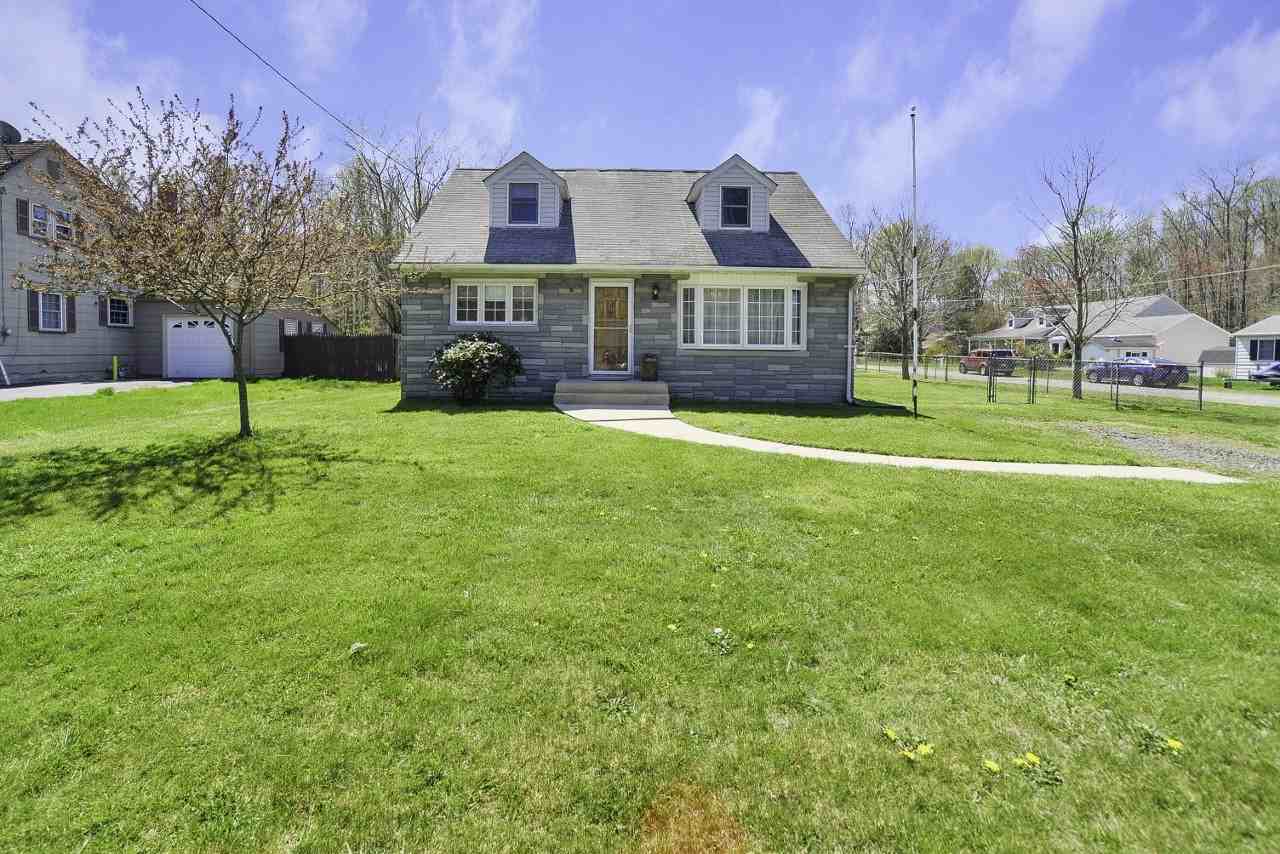 299 E Pittsfield St - Photo 2 of 29