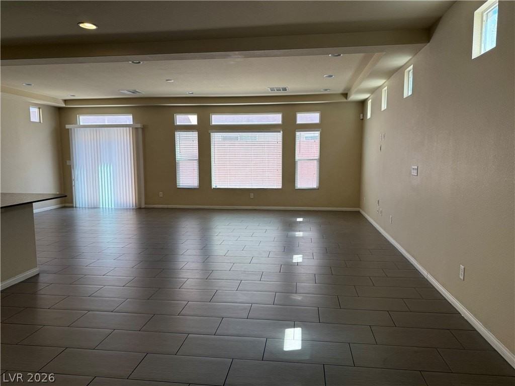 6083 Crown Palms Ave - Photo 5 of 22