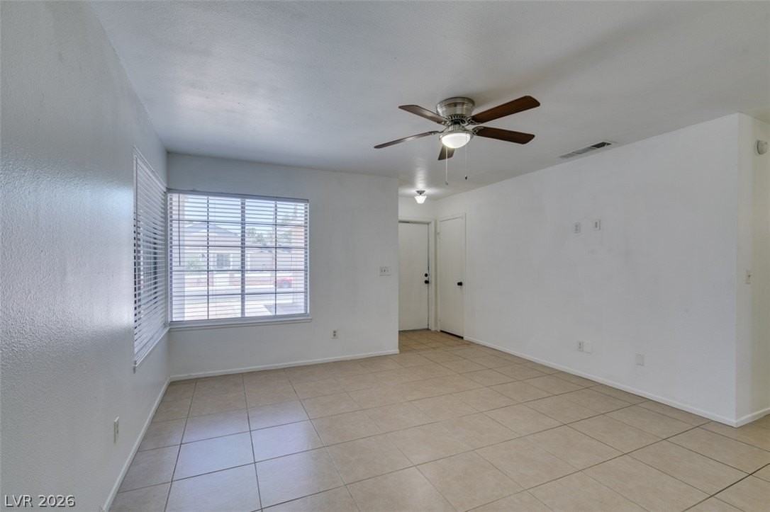 5847 Alcott Ave - Photo 7 of 33