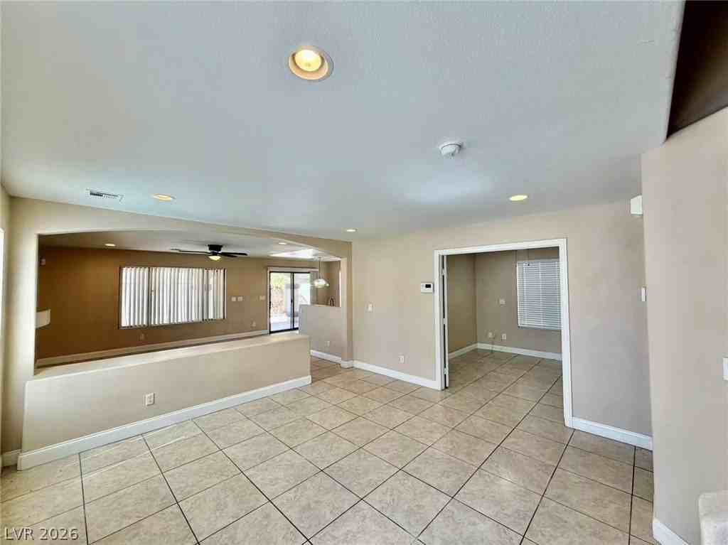 4832 Thackerville Ave - Photo 3 of 23