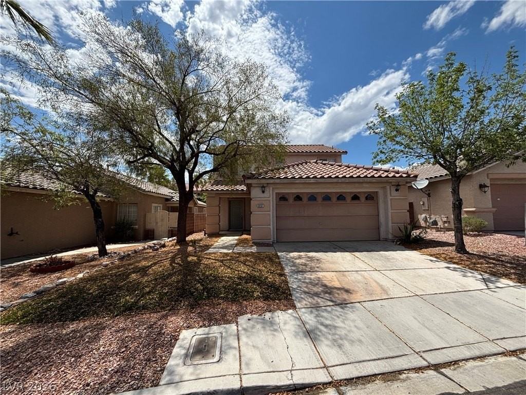 3237 Little Stream St