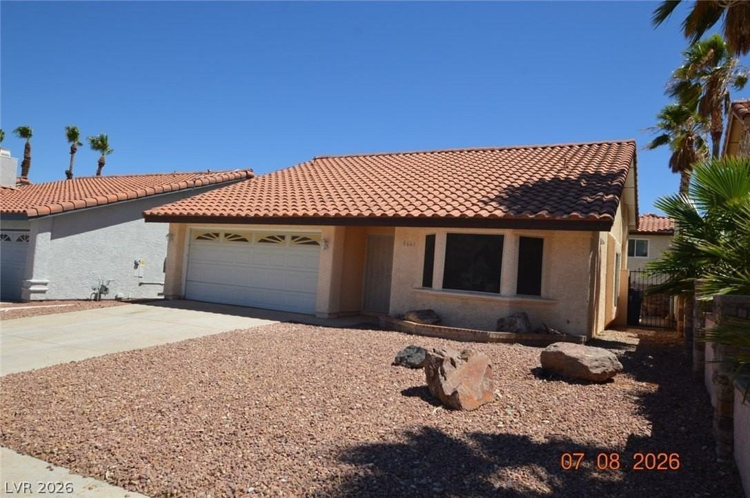 8661 Portofino Ct - Photo 3 of 15