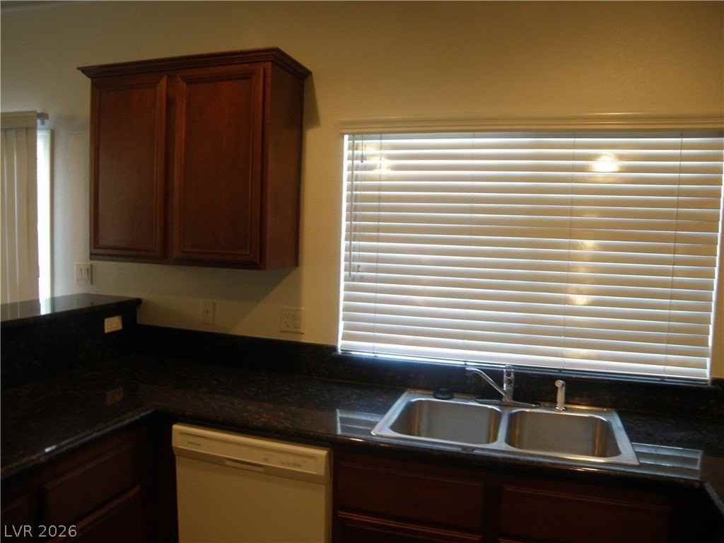 6211 Blushing Willow St - Photo 7 of 38