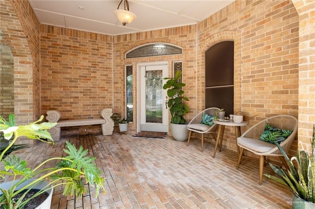 3301 Santa Olivia St - Photo 2 of 30