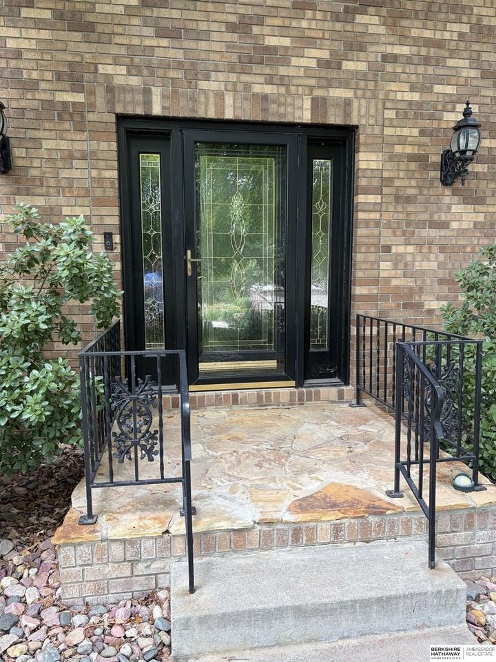 16767 J Cir - Photo 2 of 27