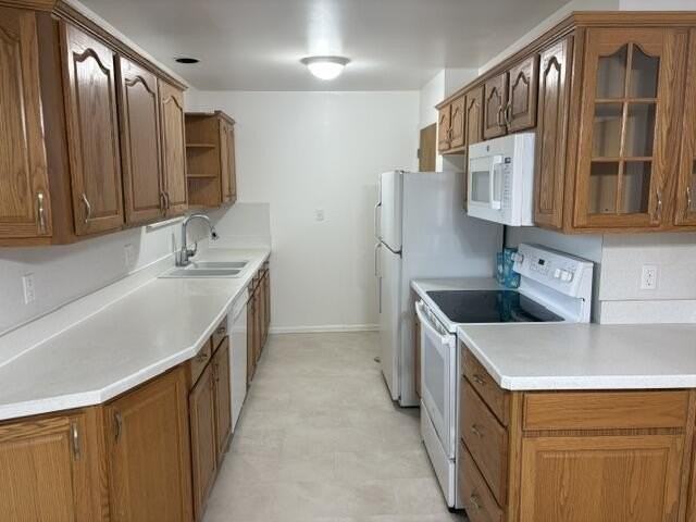 15435 Bainbridge St - Photo 2 of 15