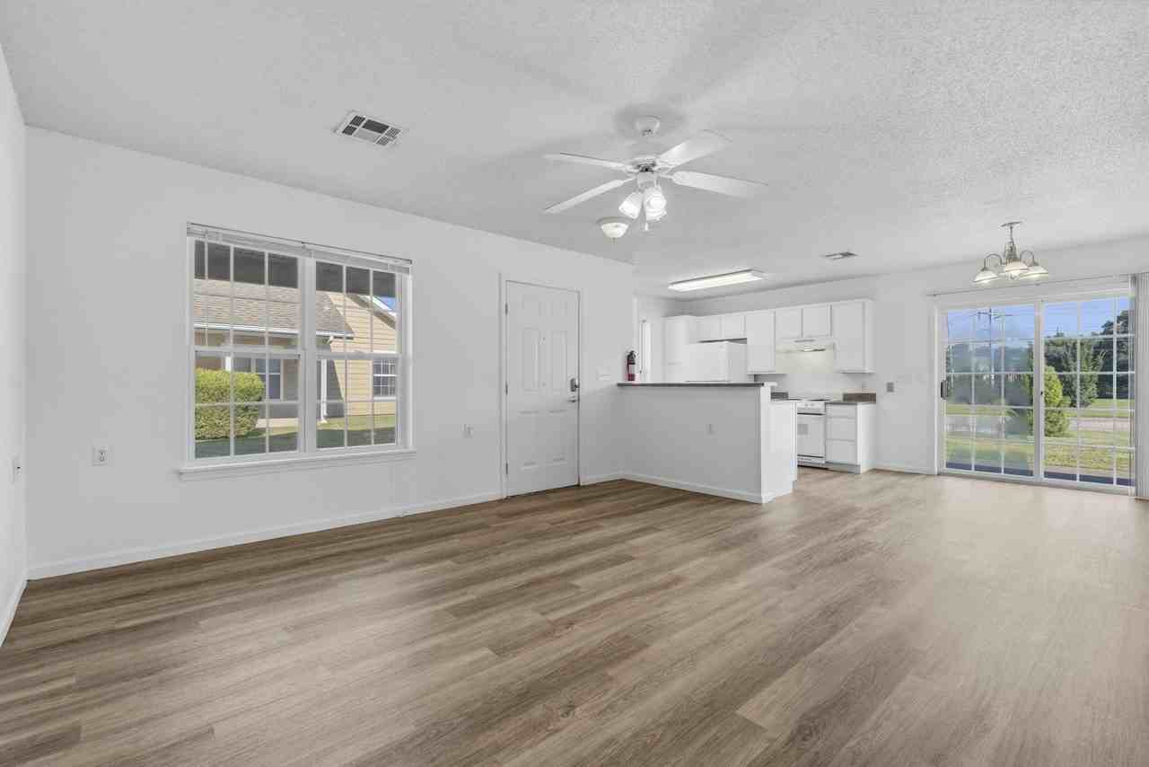 726 E Sunset St - Photo 5 of 24