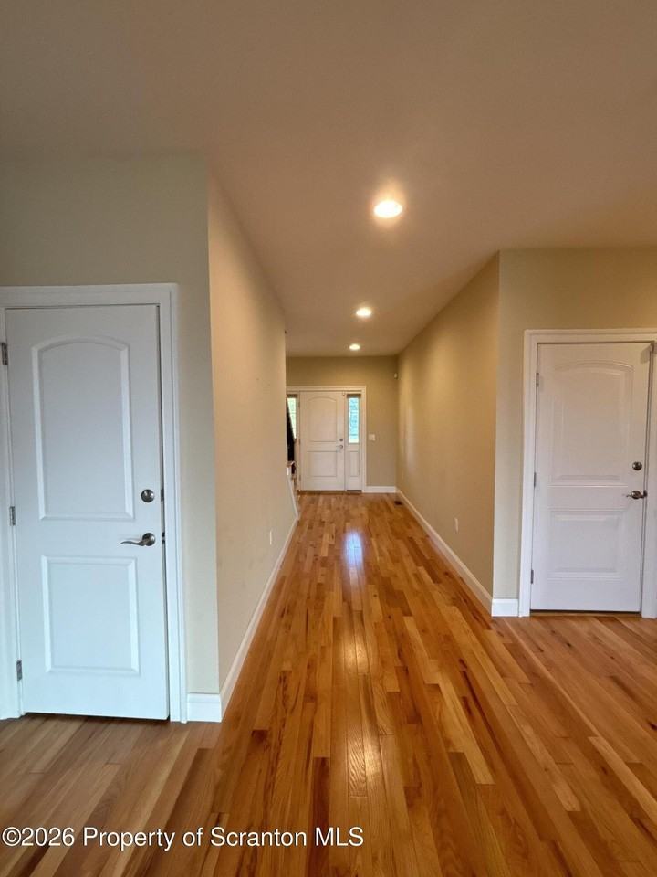1803 Robinson Close - Photo 2 of 31