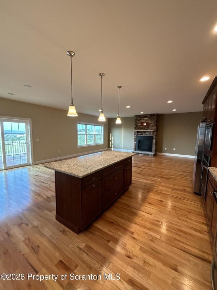 1803 Robinson Close - Photo 6 of 31